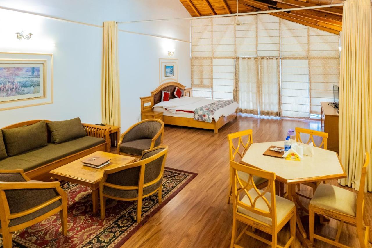 Neelesh Inn- A Luxury Lake View Hotel- 20 Kms From Nainital Bhimtal Exterior photo